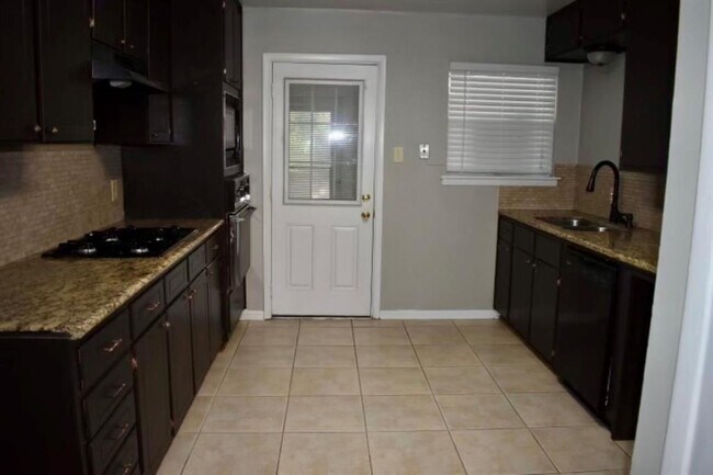 Foto del edificio - 2314 N Pearland Ave
