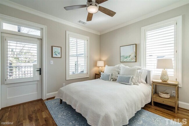 Foto del edificio - 1 br, 1 bath Condo - 604 Daniels St Unit B