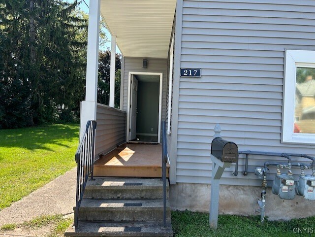 Building Photo - 217 Burdick Ave