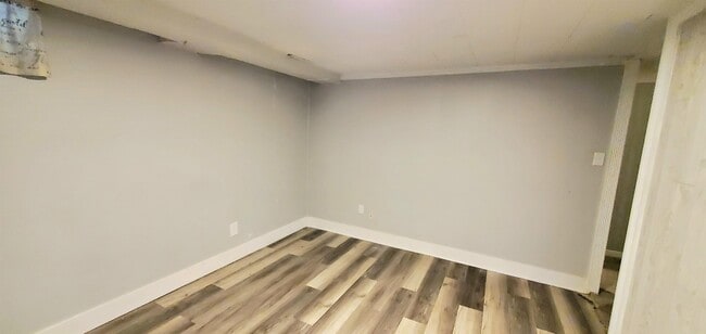 Foto del edificio - 307 W 17th St