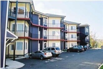 Building Photo - 215 5th St SW