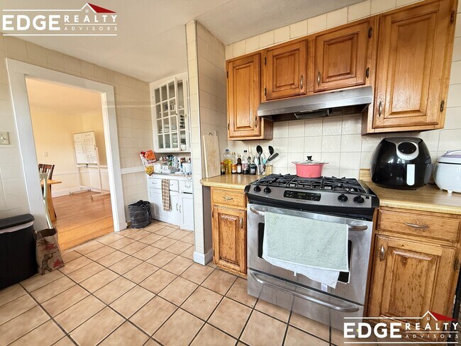 Photo - 115 Lanark Rd. Apartment