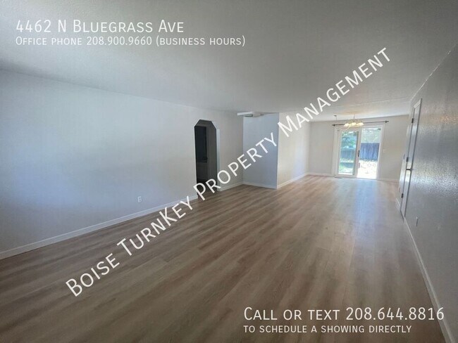 Foto del edificio - 4462 N Bluegrass Ave