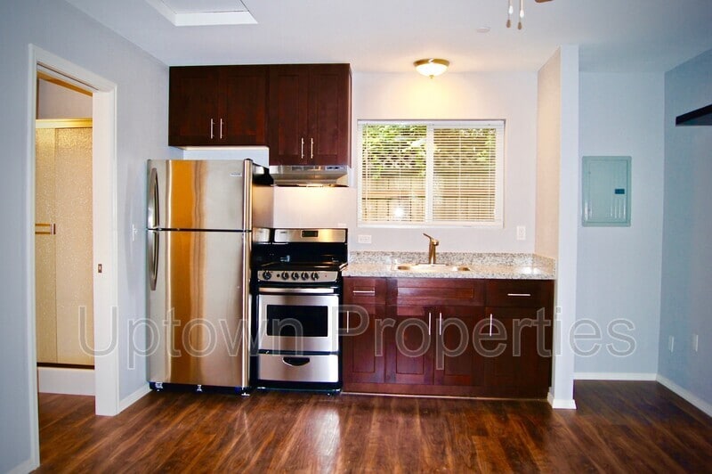 Primary Photo - 7230 NE 18th Ave