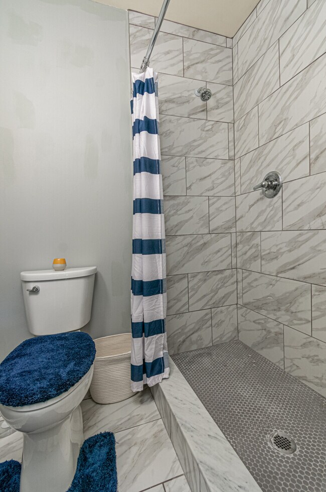 Foto del edificio - 5309 Lynbrook Landing