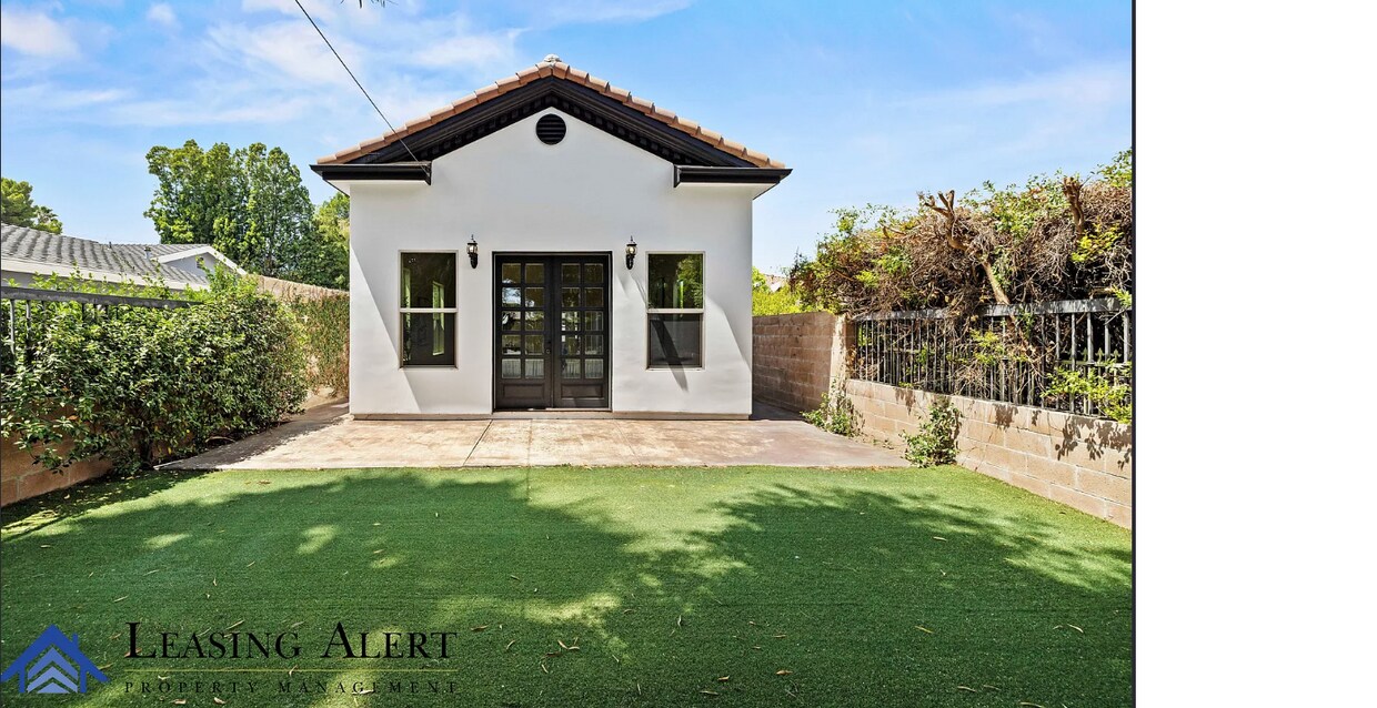 Foto principal - 5012 Hayvenhurst Ave