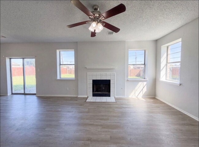 Building Photo - 861 Pimernel Ln