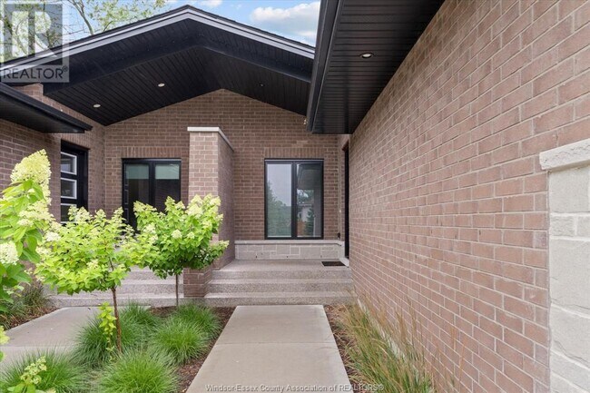 Building Photo - 506 LilyMac Blvd
