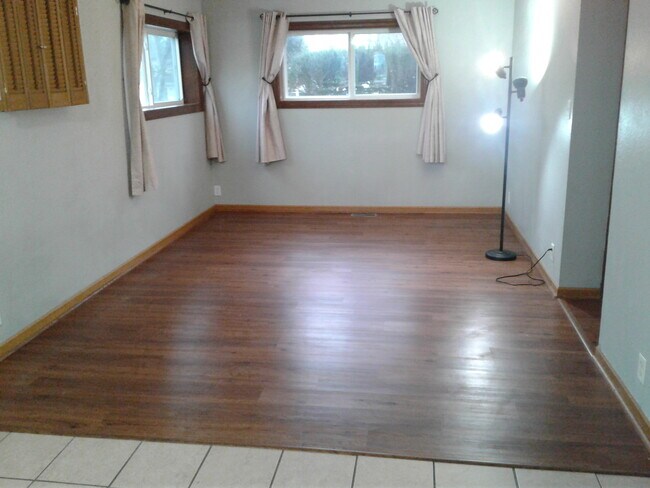 living room - 3210 O Ave NW