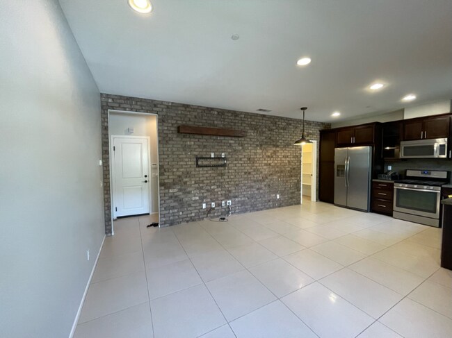 Foto del edificio - 710 S Casita St