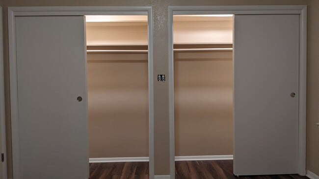 Master Bedroom Dual closets - 7976 W 2820 S