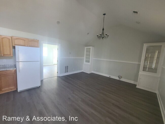 Building Photo - 2 br, 1 bath House - 410 Evergreen Road