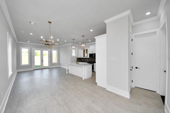 Building Photo - 6322 Milwee St