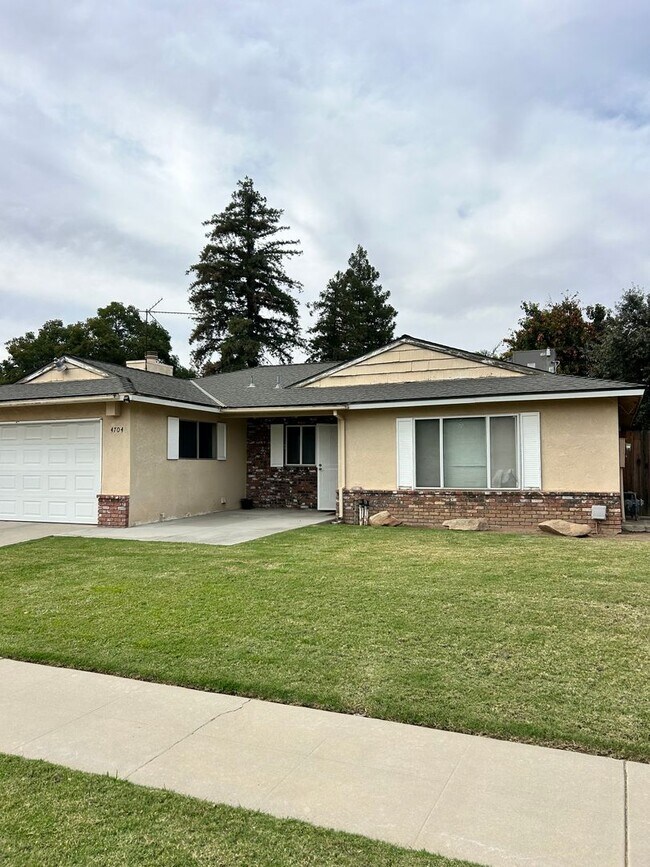 Foto del edificio - Single Family Home
