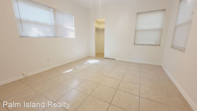 Foto del edificio - 1 br, 1 bath House - 4500 Dr. Martin Luthe...