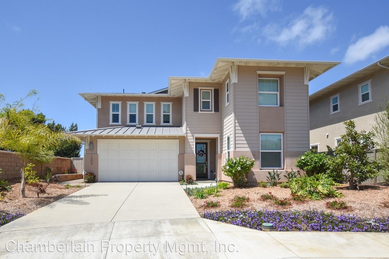 Primary Photo - 4 br, 4.5 bath House - 1204 Lanai Ct.