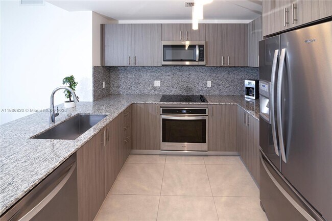 Foto del edificio - 5350 NW 84th Ave
