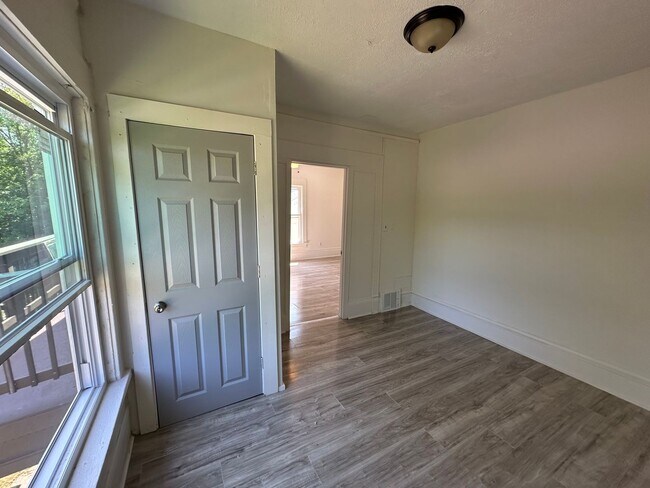 Foto del edificio - 3221 N 20th St