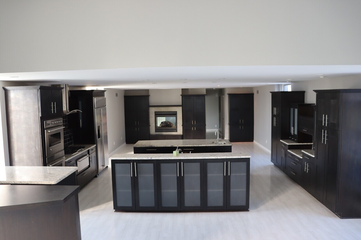 Gourmet Kitchen - 615 W 9 Mile Rd