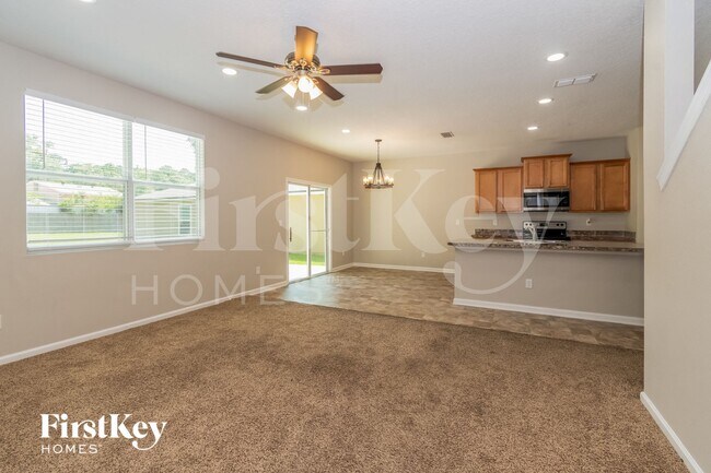 Foto del edificio - 8058 Brothers Walk Ln
