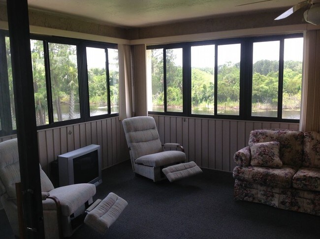 Building Photo - 575 Belltower Ave