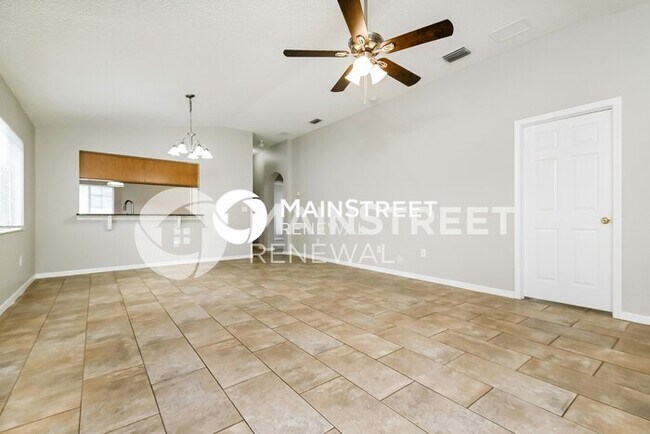 Foto del edificio - 3 Bedroom Pet-Friendly Home in Riverview, FL with Main Street Renewal