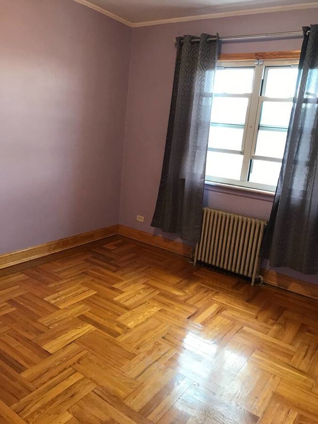 Building Photo - 74 Avenue S