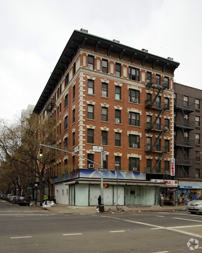 Primary Photo - 239 E 5th St