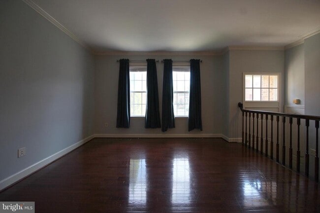 Building Photo - 8027 Merry Oaks Ct