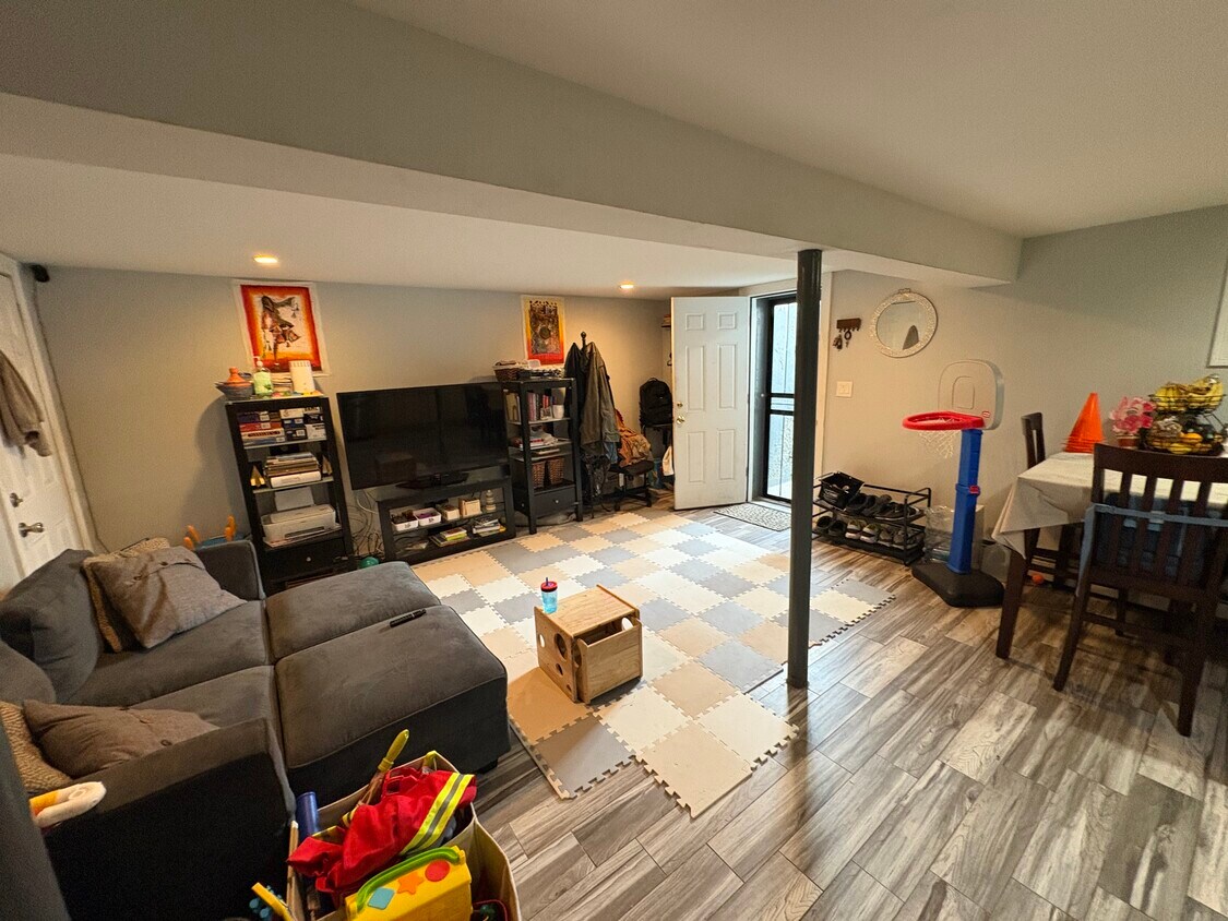 Living room - 16049 122nd Ave