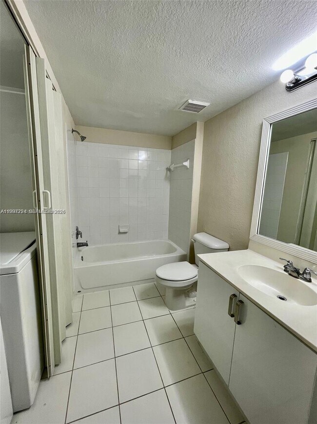 Foto del edificio - 15470 SW 284th St
