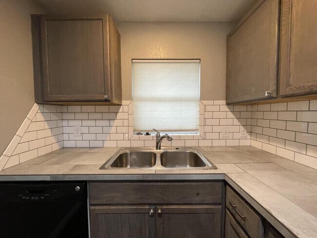 Foto del edificio - 2304 Washington Avenue Apt.