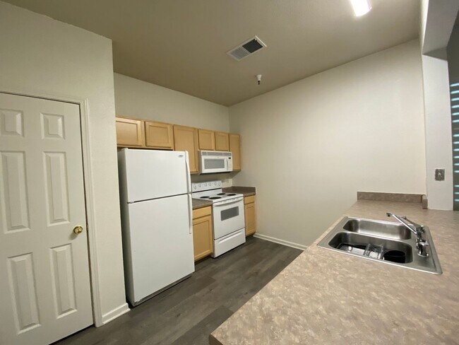 Building Photo - 2 Bedroom Suite at The Edge at Reno