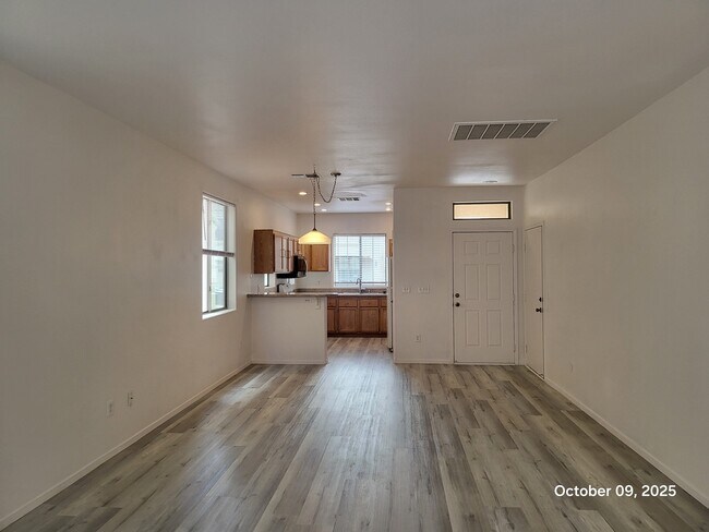 Foto del edificio - 9708 Villa Lorena Ave