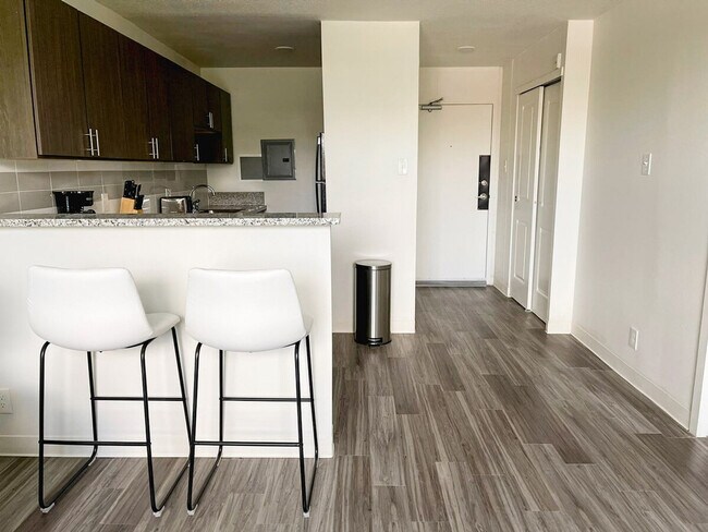 Building Photo - 2515 Burnet Ave