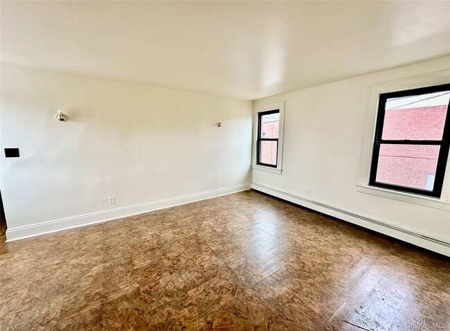 Building Photo - 918 Hempstead Turnpike