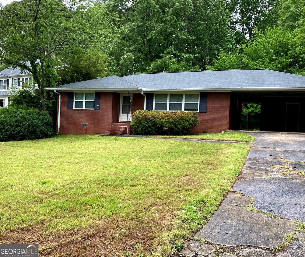 Foto principal - 452 Windsor Dr SW
