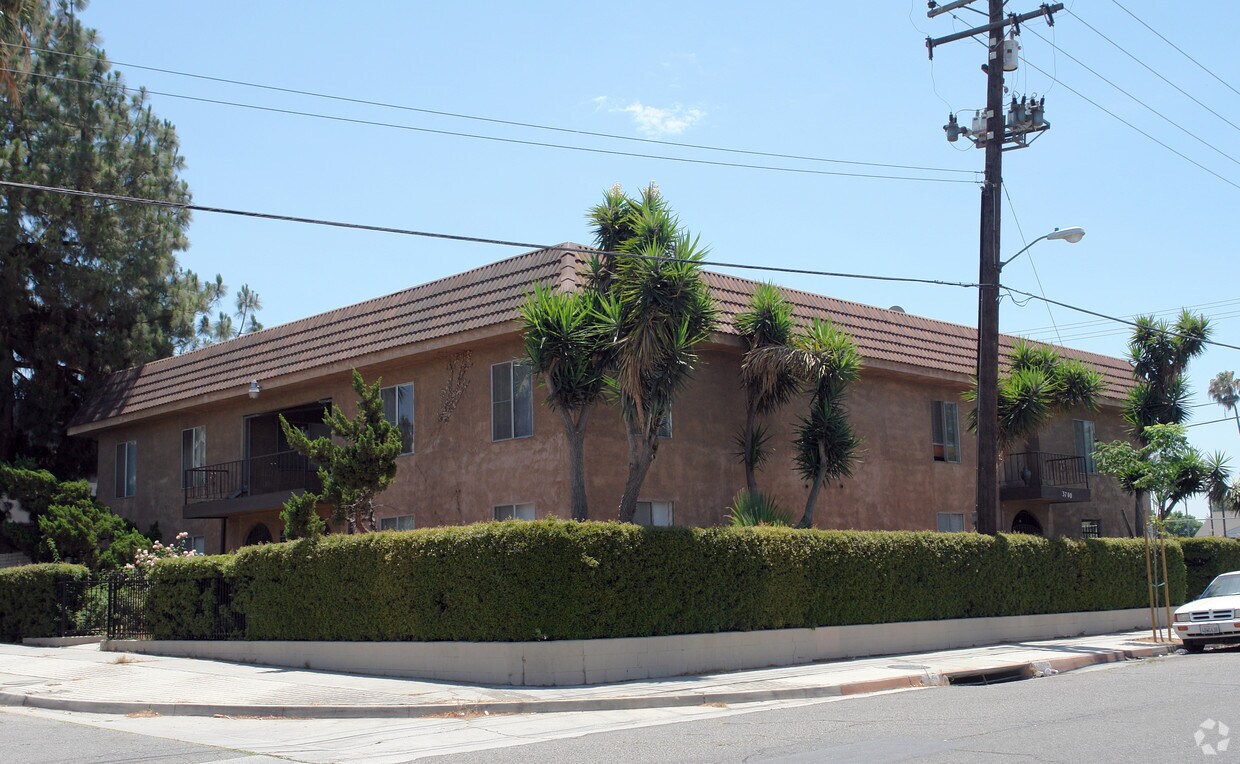 Foto del edificio - 3700 Cranford Ave