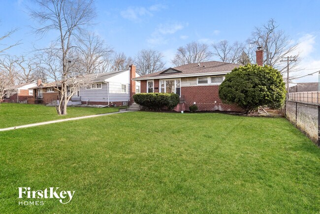 Foto del edificio - 461 Clyde Ave