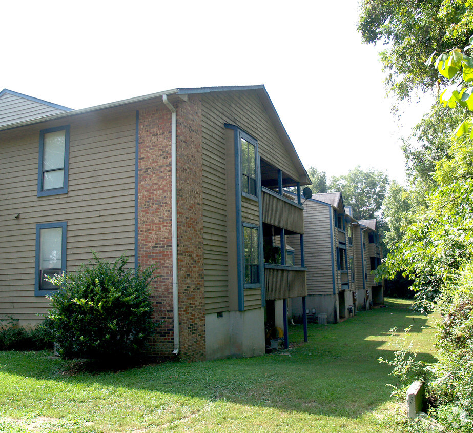 Foto del edificio - Towne Oake Apartments