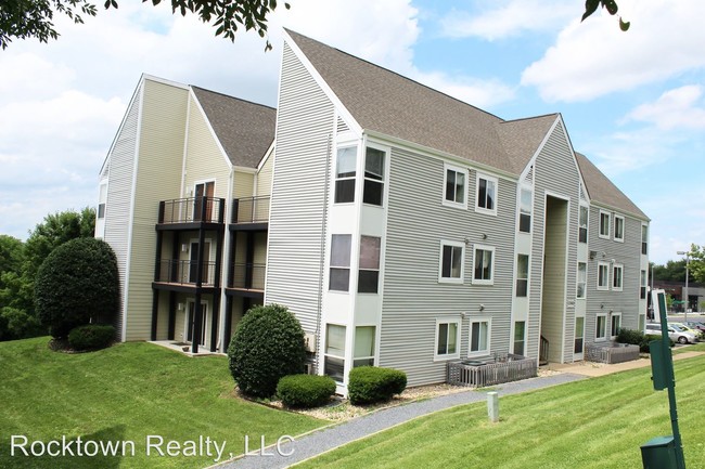 Building Photo - 1336 Hunters Rd