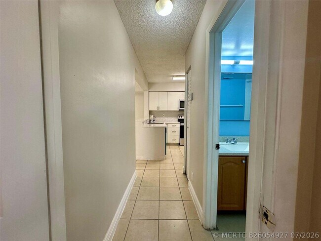 Building Photo - 5701 Riverside Dr