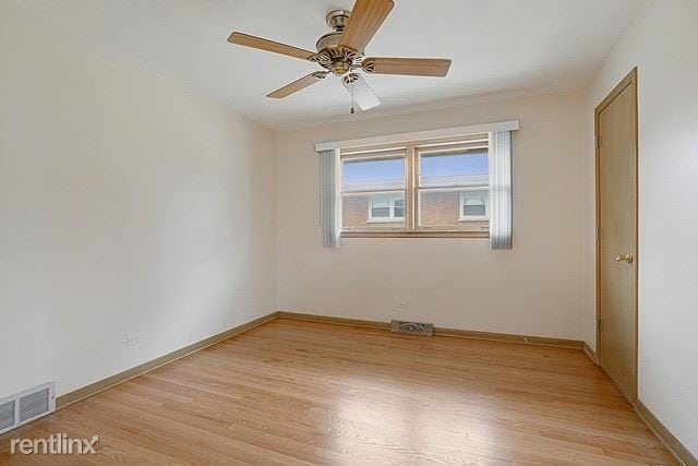 Building Photo - 3 br, 1 bath House - 4520 West 102nd Street