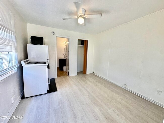 Foto del edificio - 3226 S Atlantic Ave