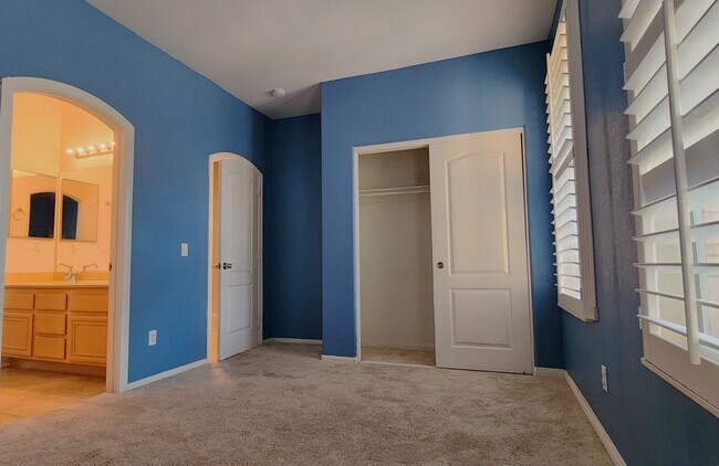 Foto del edificio - 4BD 3.5BA Waterfront Home on Cul-De-Sac in...