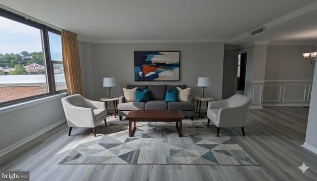 Building Photo - 4600 Duke St