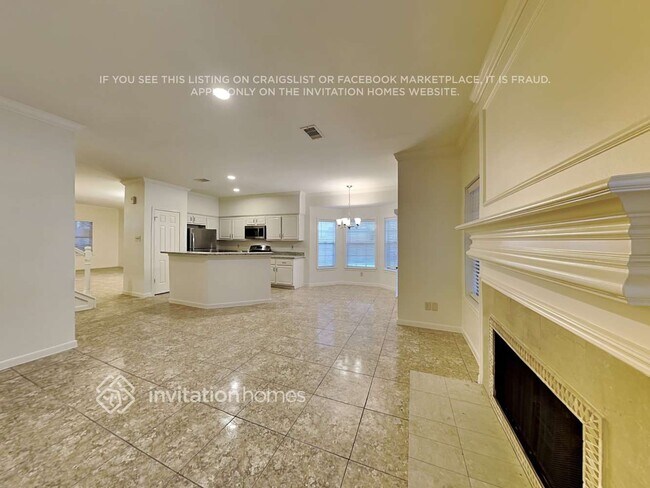 Foto del edificio - 7707 Thorncreek Way