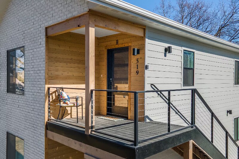 Foto principal - 519 1st Ave E