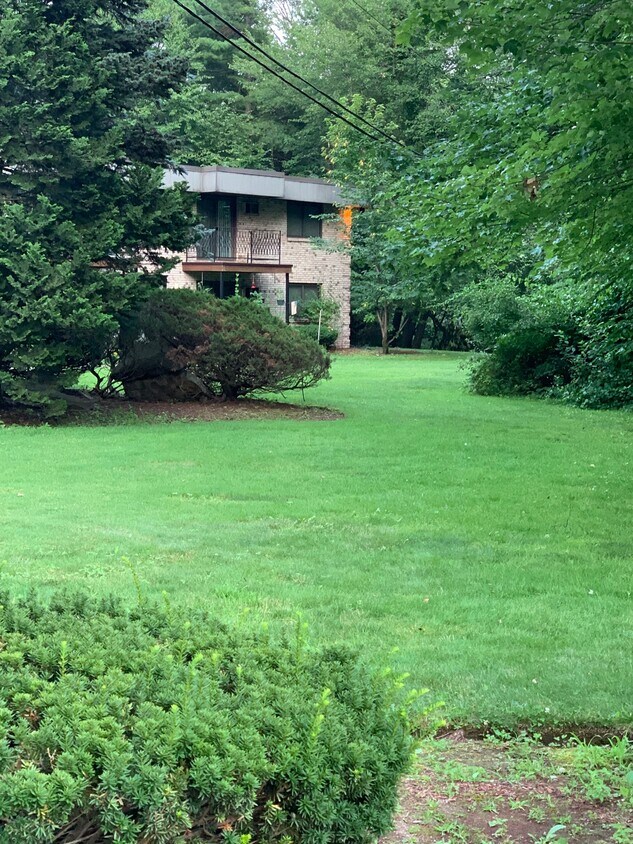 2 Strawberry Bank Rd Unit 2 23, Nashua, NH 03062 Condo for Rent in
