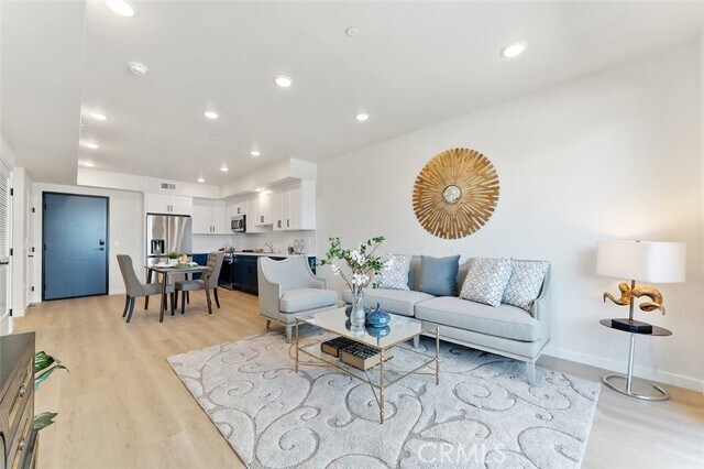 Foto del edificio - 4064 Live Oak Ave